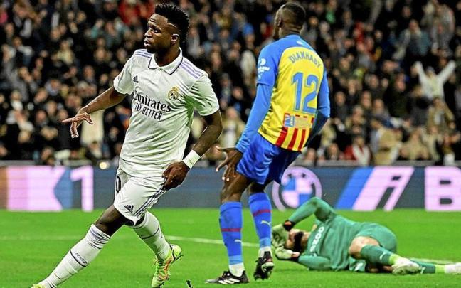 Vinícius celebra su gol Vinícius celebra su gol