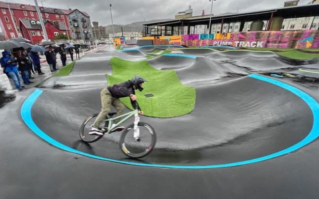 As&iacute; es el Pumptrack de Punta Zorrotza