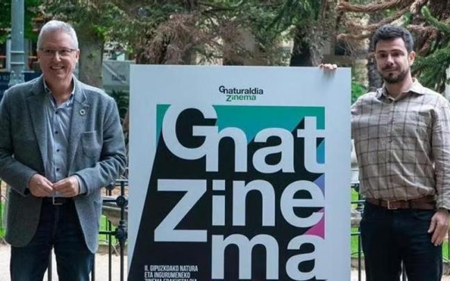 Jose Ignacio Asensio y Harkaitz Millan, durante una presentaci&oacute;n