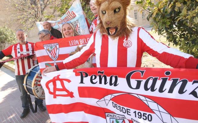 Ambiente rojiblanco en Valencia
