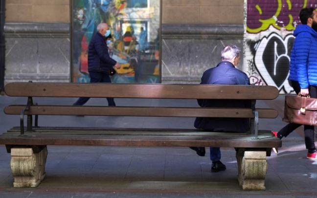 Santurtzi combate la soledad no deseada entre las personas mayores.