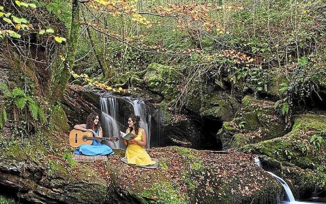 Ameli será la encargada de poner música y cuentos a las visitas guiadas.