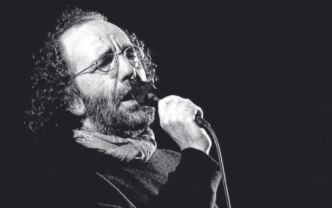 Imanol durante una actuaci&oacute;n. | FOTO: CEDIDA