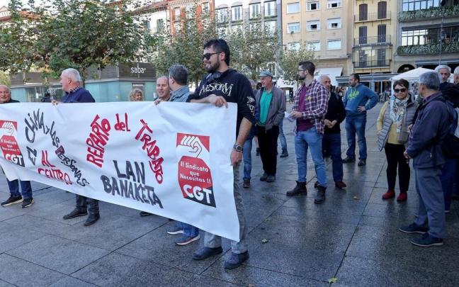 Protesta de CGT para repartir el trabajo.