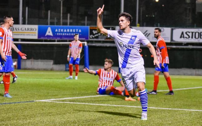 Cristian Sanz marca el gol del empate para el Beasain.