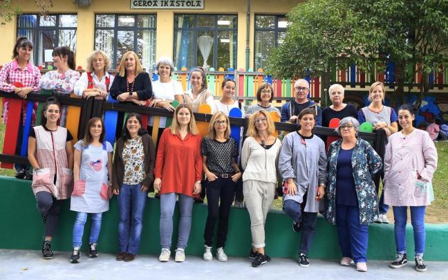 Algunos de los profesores que imparten clases en la actualidad en la ikastola Geroa. Algunos de los profesores que imparten clases en la actualidad en la ikastola Geroa.