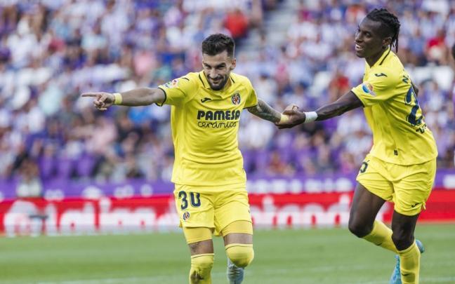 Alex Baena celebra su gol. Alex Baena celebra su gol.