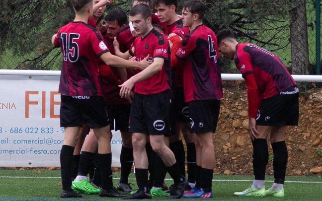 Los jugadores del Subiza, celebrando un gol en un partido contra el Lagunak Los jugadores del Subiza, celebrando un gol en un partido contra el Lagunak