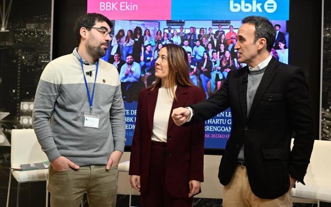 Nora Sarasola, junto a Christian Martin e Ibon Mintegui Nora Sarasola, junto a Christian Martin e Ibon Mintegui