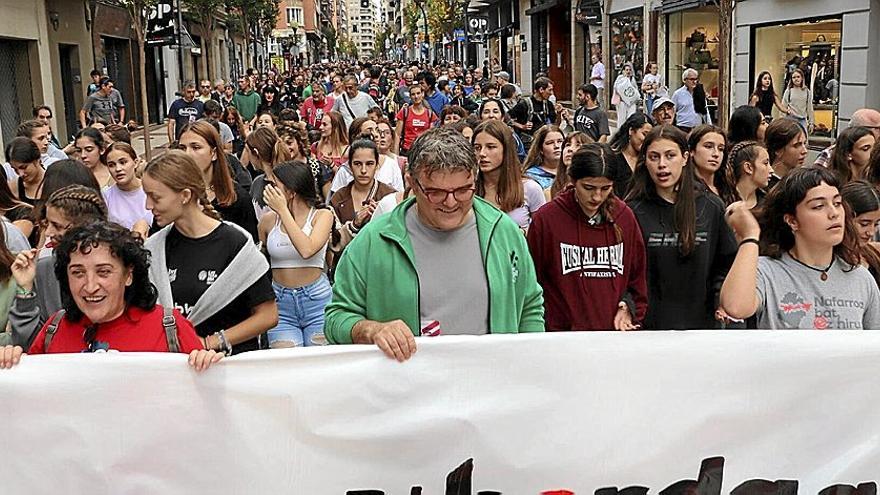 La cabeza de la manifestación a su paso por la avenida de Zaragoza, llegó a tener más de 200 metros de longitud.