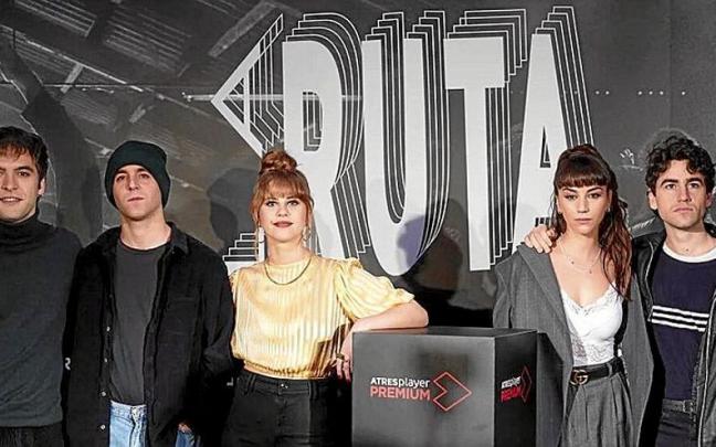 Los actores de ‘La Ruta’ durante la presentación de la ficción en Madrid. ATRESMEDIA Los actores de ‘La Ruta’ durante la presentación de la ficción en Madrid. ATRESMEDIA