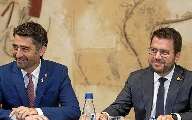 Pere Aragonès, junto al vicepresident, Jordi Puigneró, que sí acudirá a la manifestación. | FOTO: EFE Pere Aragonès, junto al vicepresident, Jordi Puigneró, que sí acudirá a la manifestación. | FOTO: EFE