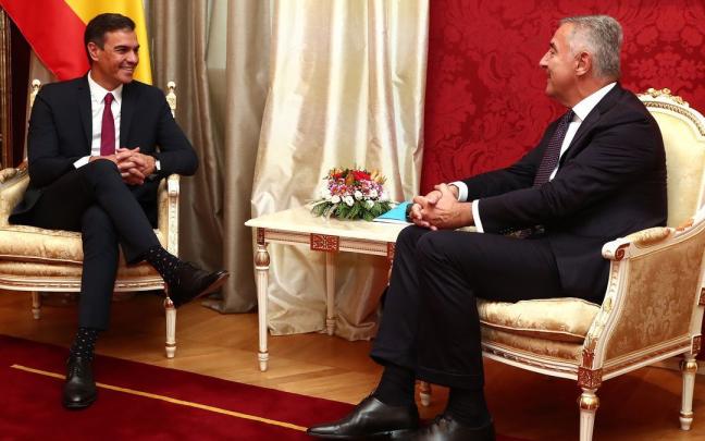 El presidente del Gobierno, Pedro Sánchez, y el presidente de Montenegro, Milo Dukanovic. El presidente del Gobierno, Pedro Sánchez, y el presidente de Montenegro, Milo Dukanovic.