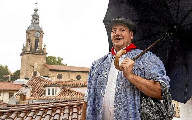 “La gente está con muchas ganas y tengo que pedir que se use la cabeza y nos faciliten llegar a la balconada, que el ímpetu no juegue una mala pasada”