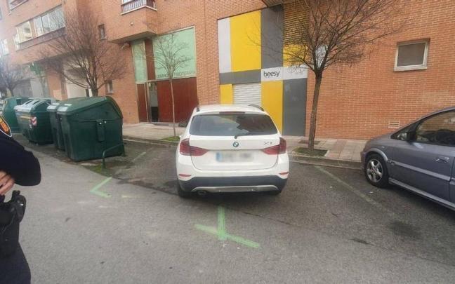 Imagen del veh&iacute;culo ocupando dos plazas