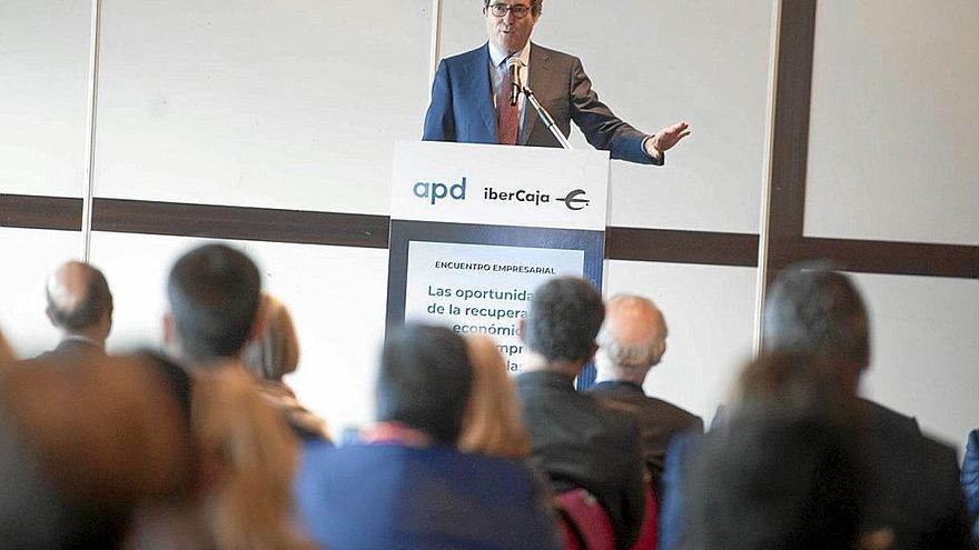 El presidente de la CEOE, Antonio Garamendi, en un encuentro el pasado febrero en Getxo. | FOTO: J.M. MARTÍNEZ