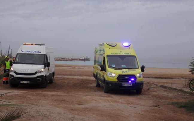 Imagen de archivo de ambulancias en Melilla. Imagen de archivo de ambulancias en Melilla.