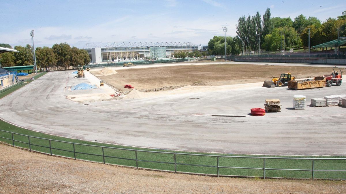 La nueva pista de atletismo estará lista a finales de este año y posibilitará su homologación oficial