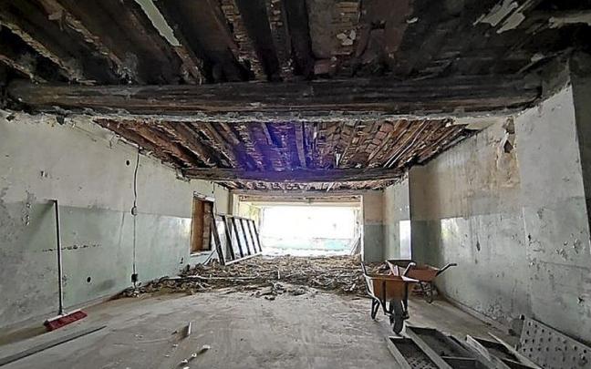 Local que acoger&aacute; el nuevo centro de empleo e inclusi&oacute;n social. | FOTO: N.G.