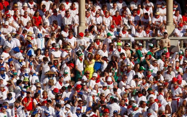 Ambiente en la corrida de toros del 7 de julio Ambiente en la corrida de toros del 7 de julio