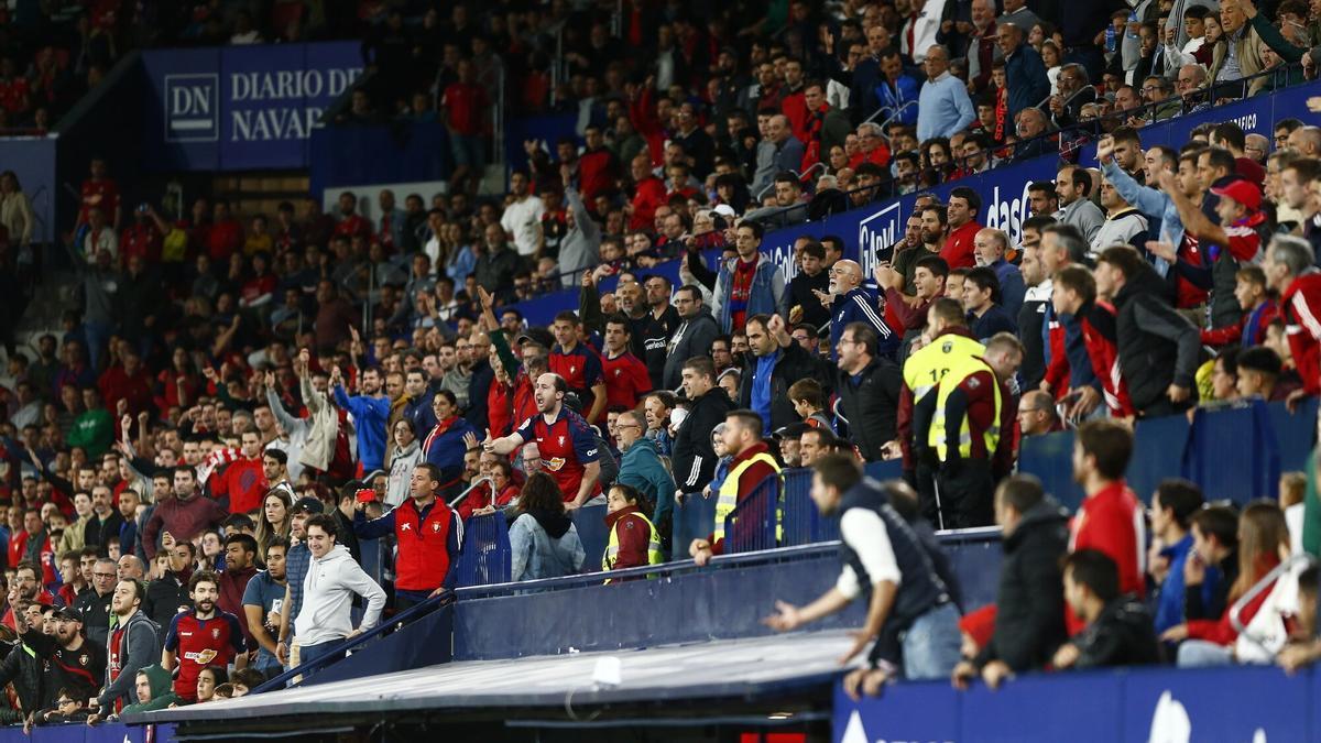 Afición de Osasuna en el partido ante el Espanyol.