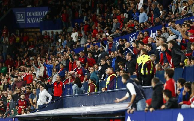 Afición de Osasuna en el partido ante el Espanyol.
