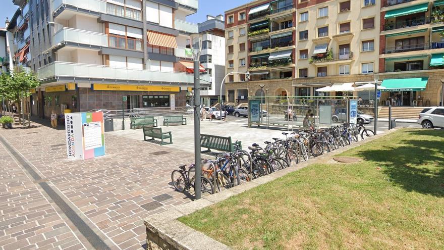 Hondarribia Martxoak 8 plazatxoa