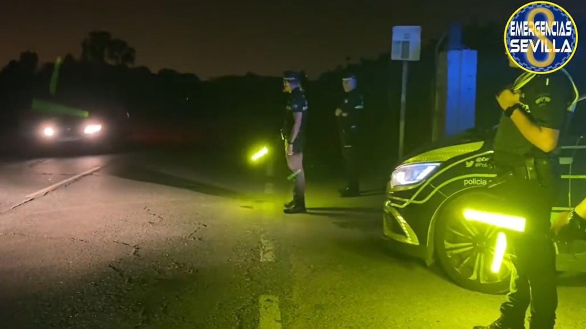 La Policía ha cortado el acceso al recinto.