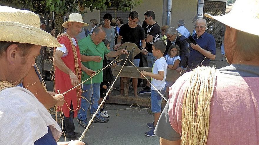 La cordelería es uno de los viejos oficios que se podrá ver en el mercado. | FOTO: N.M.