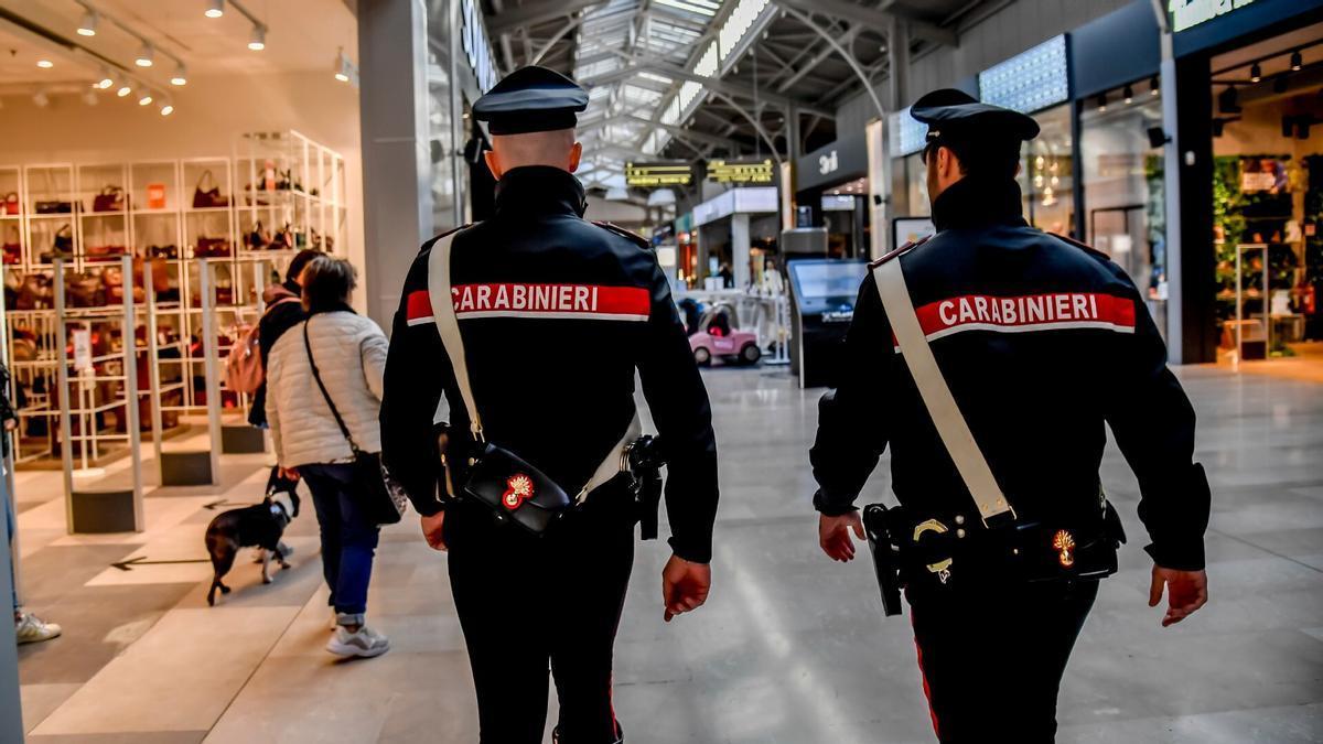 Agentes de los Carabinieri