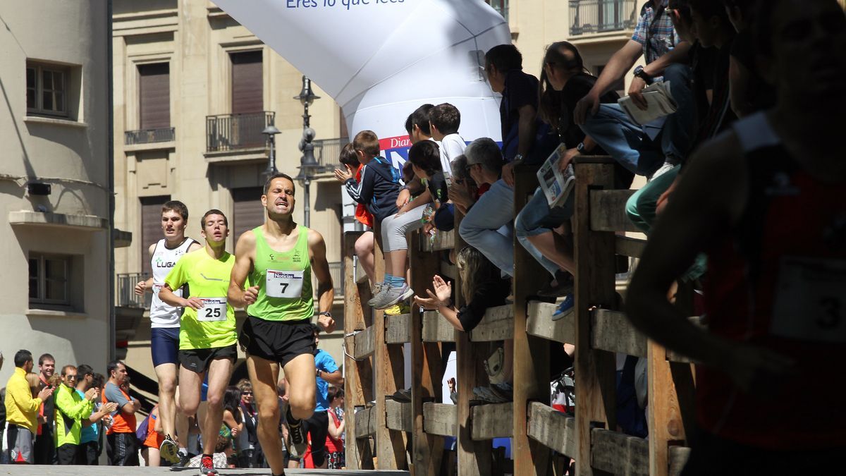 Participantes en la XXX Carrera del Encierro, organizada por la peña La Jarana