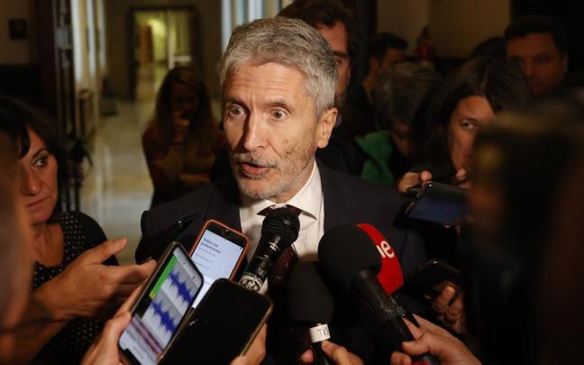 El ministro del Interior, a su llegada ayer al Congreso de los Diputados.