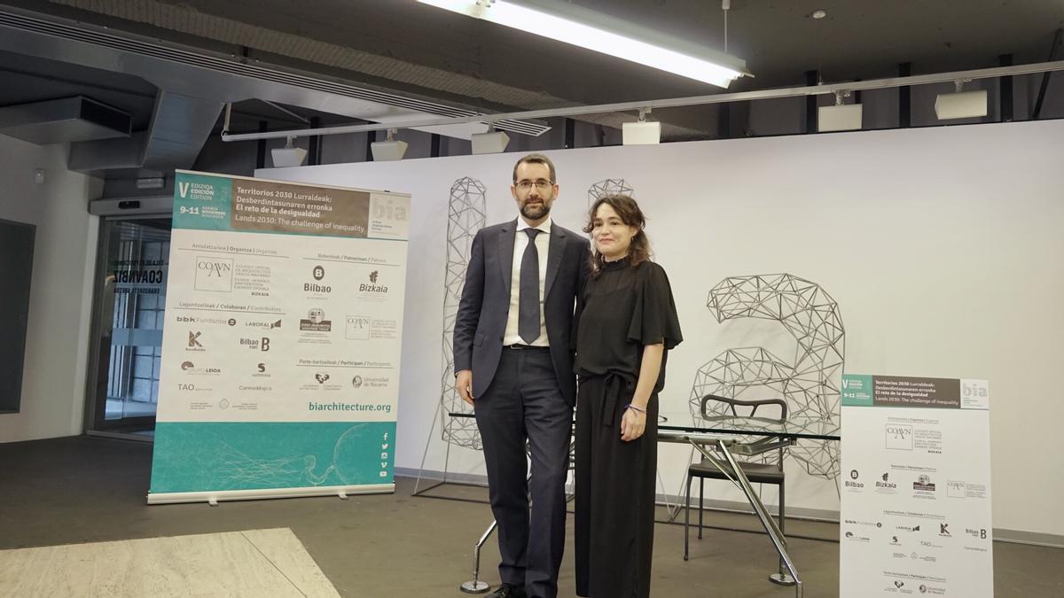 Presentación de la V Edición BIA con Asier Benavides y María Iza, organizadores de BIA 2022.