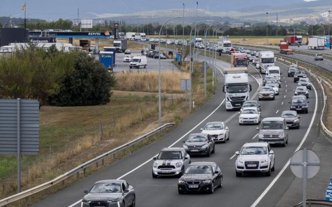 Vuelven los atascos en las cercanías de Lopidana