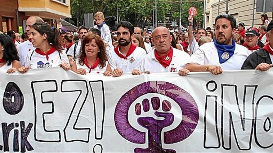 Multitudinaria manifestación contra las agresiones sexistas celebrada en 2016 tras la violación grupal.