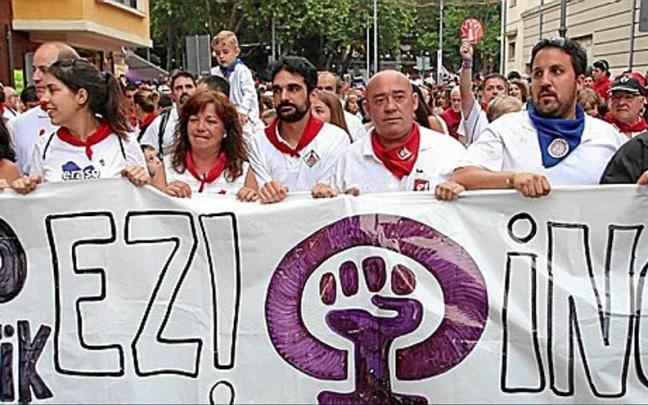 Multitudinaria manifestación contra las agresiones sexistas celebrada en 2016 tras la violación grupal.