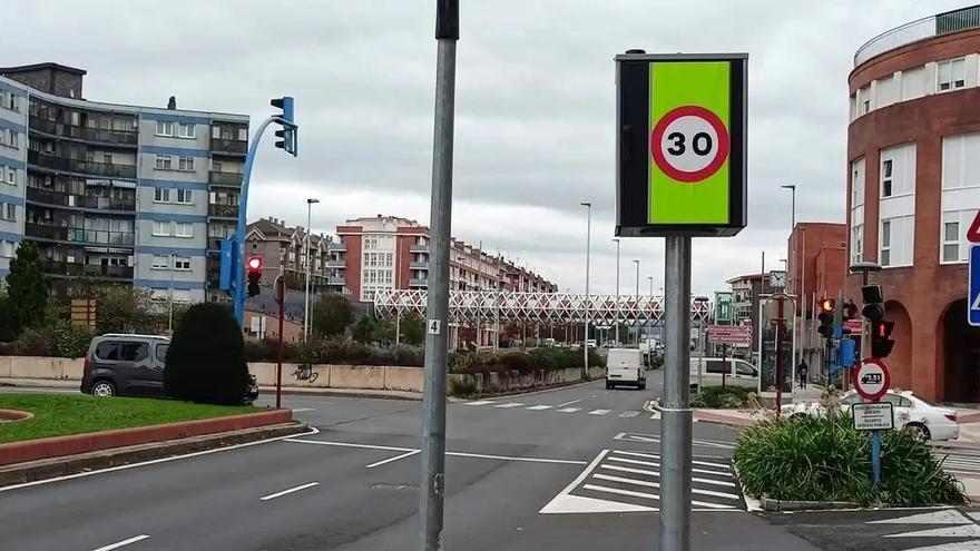 Radar en la calle Iparraguirre, en la salida hacia Bilbao, antes del conservatorio.