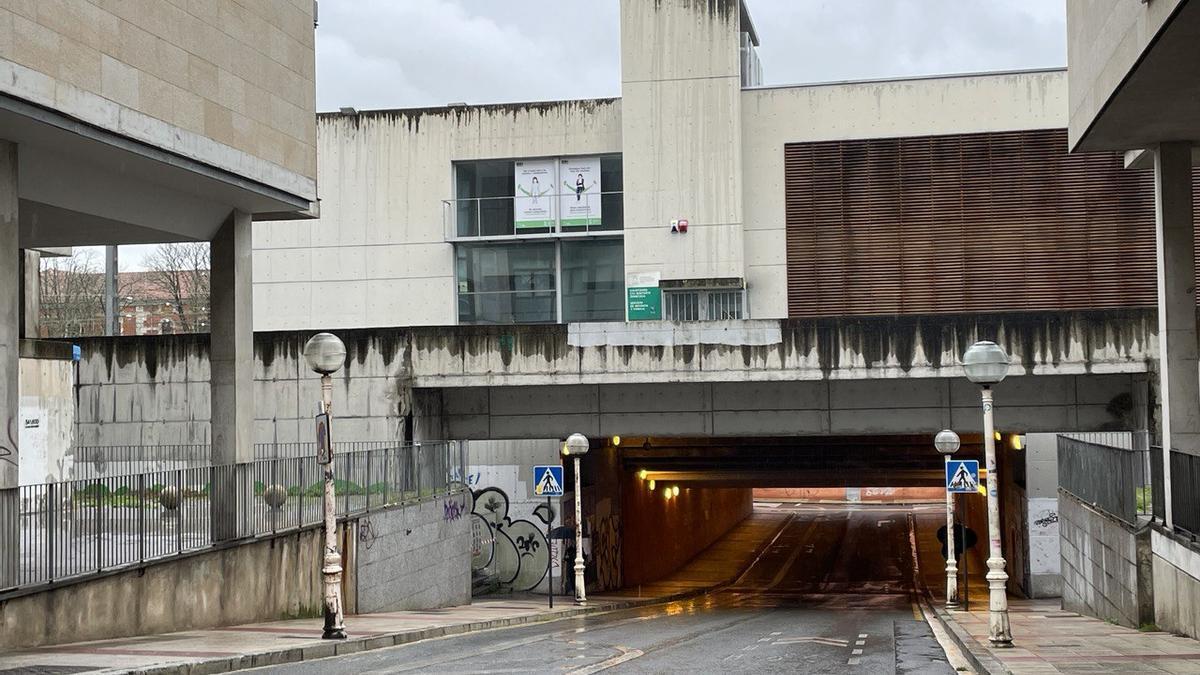 Inicio de las obras en el recurso policial de la calle José Erbina en Vitoria.