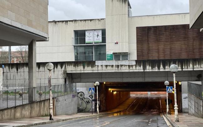 Inicio de las obras en el recurso policial de la calle José Erbina en Vitoria. Inicio de las obras en el recurso policial de la calle José Erbina en Vitoria.