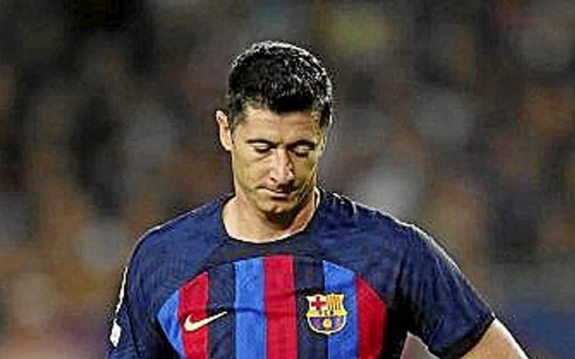 Lewandowski, lejos de su mejor versión ante el Bayern. Lewandowski, lejos de su mejor versión ante el Bayern.