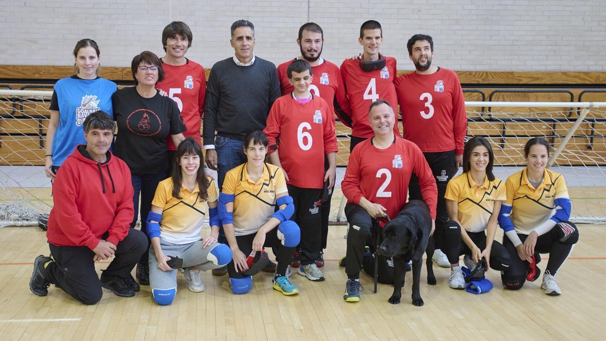 Encuentro de Deporte Adaptado. Deportistas de la Fundación Indurain compiten contra adaptados a goalball, boccia y eslalon