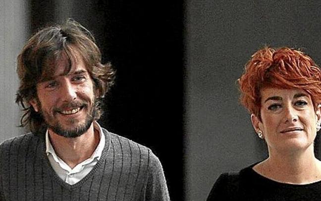 Mikel Buil (Podemos) y Bakartxo Ruiz (EH Bildu).