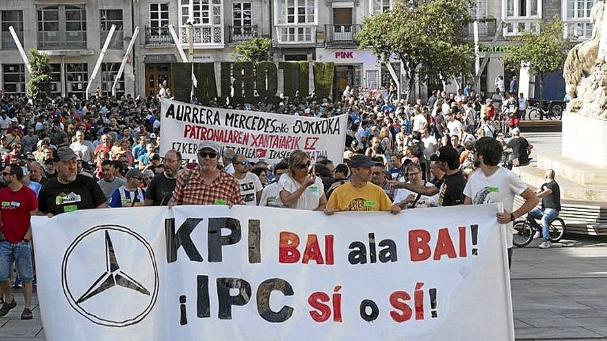 Manifestación de trabajadores de Mercedes.