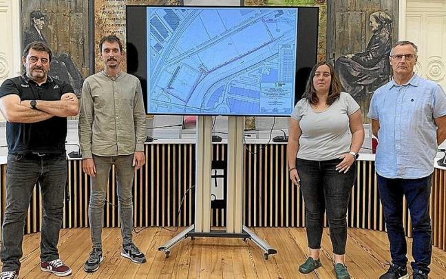 Udaleko eta bi kirol kluben ordezkariak, atzo proposamenaren aurkezpenean. | ARGAZKIA: N.G.