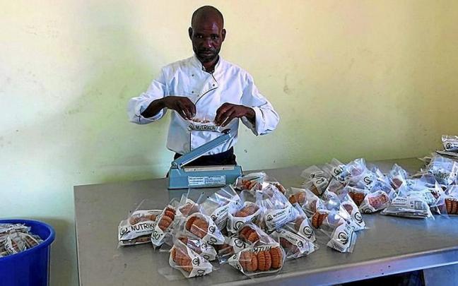 Udapa y Paturpat colaboran con un proyecto de la ONG Alboan en el Congo para mejorar los productos de Kisantu. Udapa y Paturpat colaboran con un proyecto de la ONG Alboan en el Congo para mejorar los productos de Kisantu.