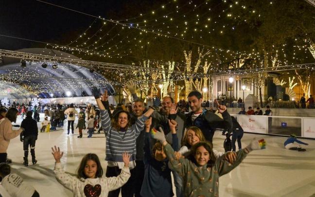 La pista de hielo ha sido una de las actividades que más han disfrutado los bilbainos
