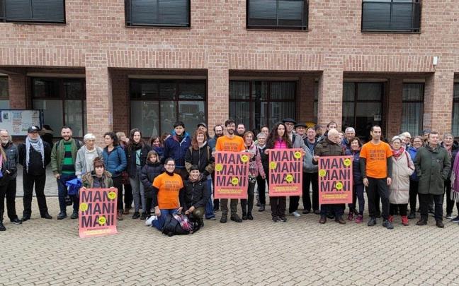 Decenas de personas han denunciado la "precariedad en el sector". Decenas de personas han denunciado la "precariedad en el sector".