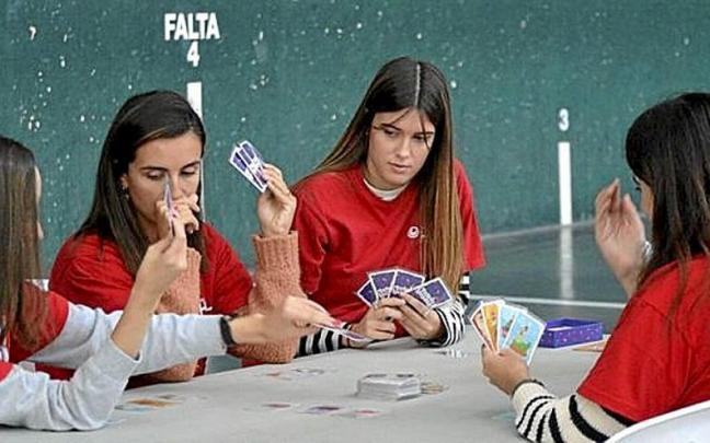 Festival de Juegos Coeducativos de Elburgo.