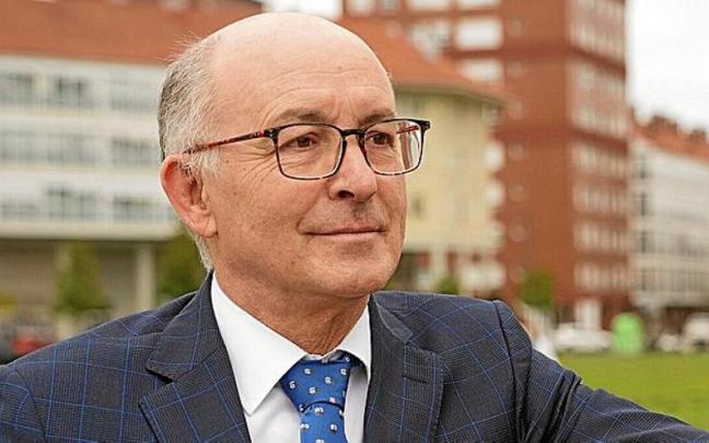 Javier Landeta, presidente de la Federación Vasca de Fútbol. Javier Landeta, presidente de la Federación Vasca de Fútbol.