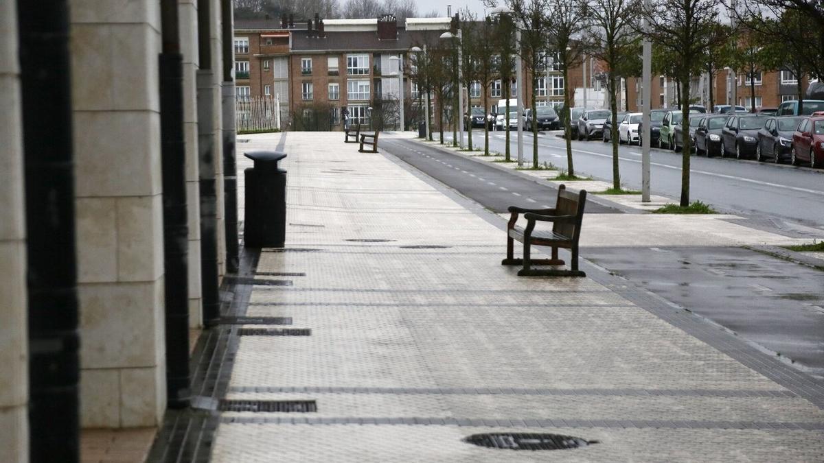 La baldosa hexagonal, la más frecuente en la ciudad